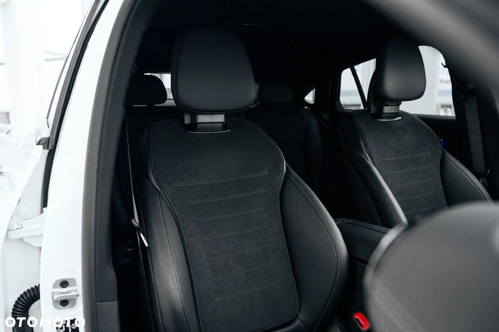 Mercedes-Benz GLC 300 de 4Matic 9G-TRONIC AMG Line - 18