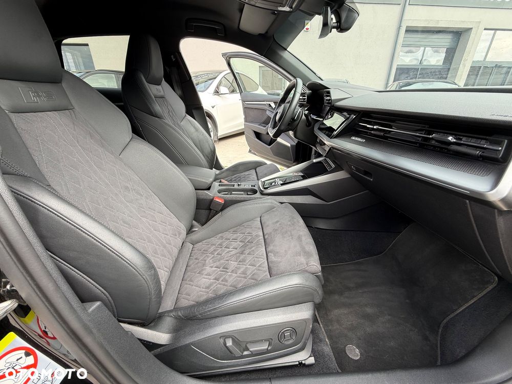 Audi RS3 Sportback - 18