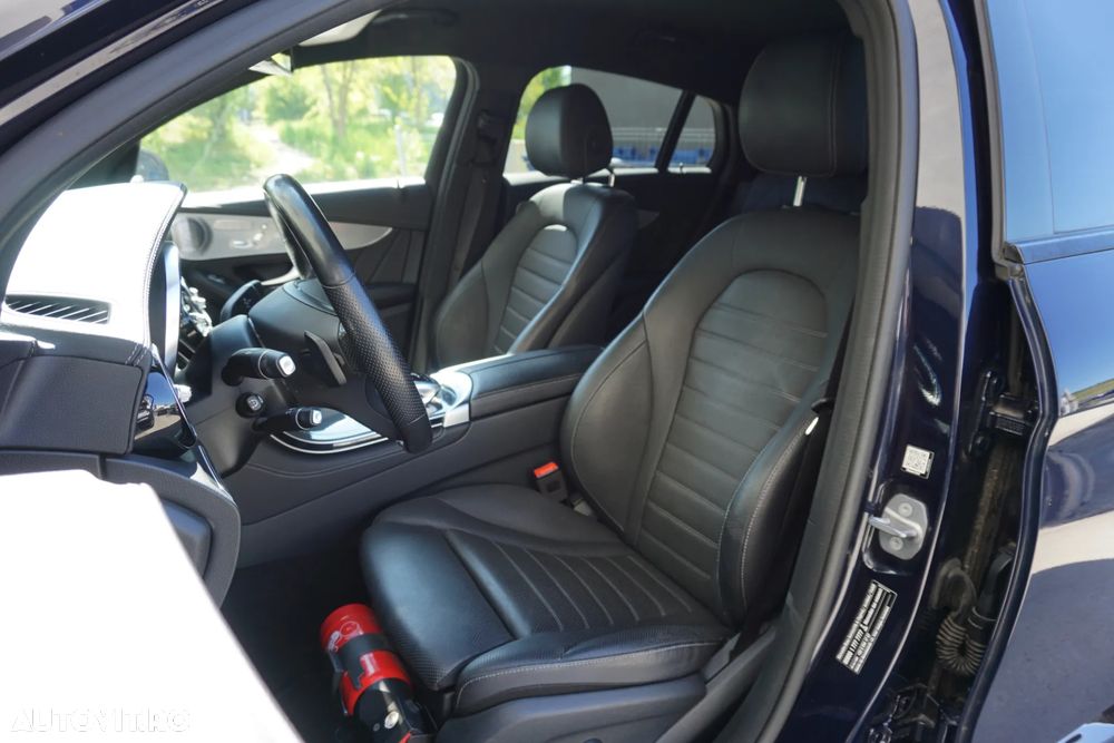 Mercedes-Benz GLC Coupe 250 4Matic 9G-TRONIC AMG Line - 6