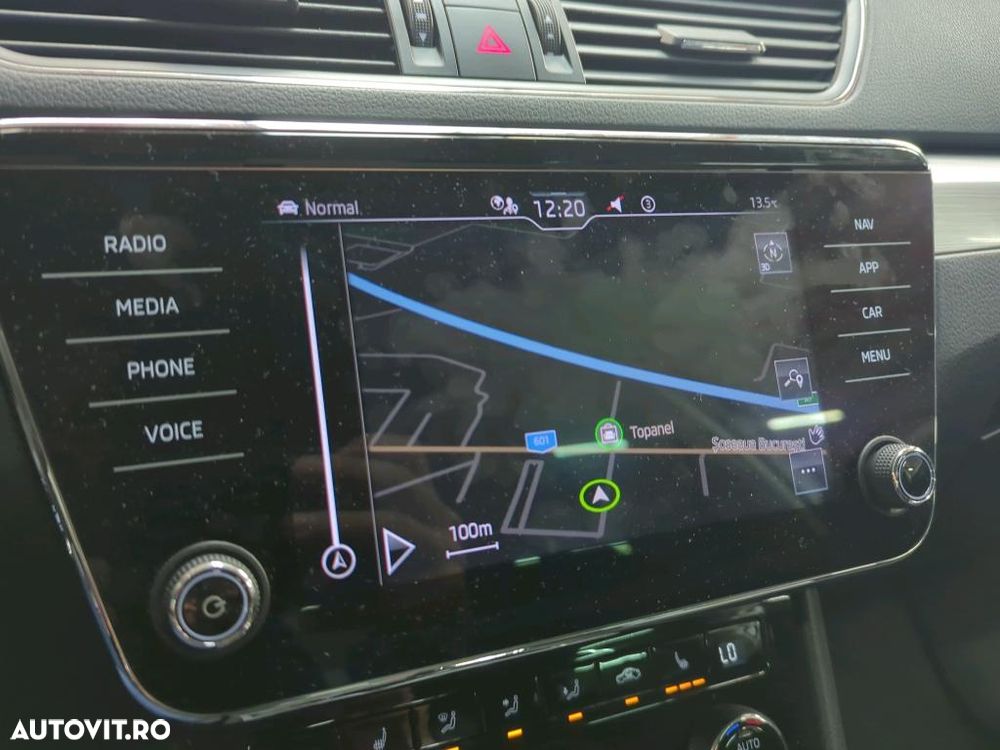 Skoda Superb 2.0 TDI DSG Ambition - 7