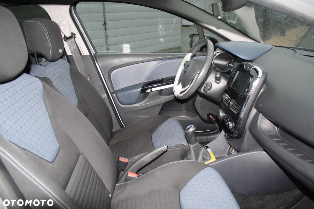 Renault Clio 0.9 TCe Limited - 11