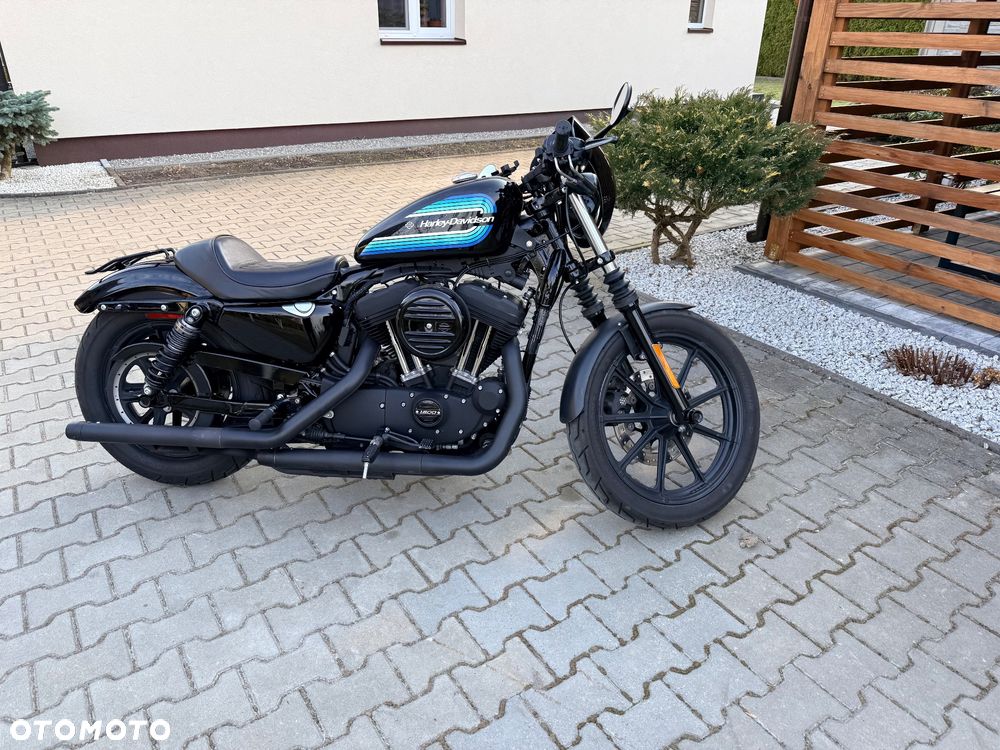Harley-Davidson Sportster Iron 1200 - 14