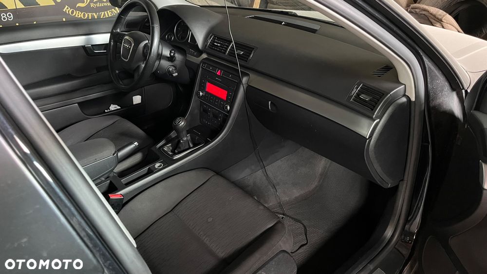 Audi A4 Avant 2.0 TDI DPF - 12