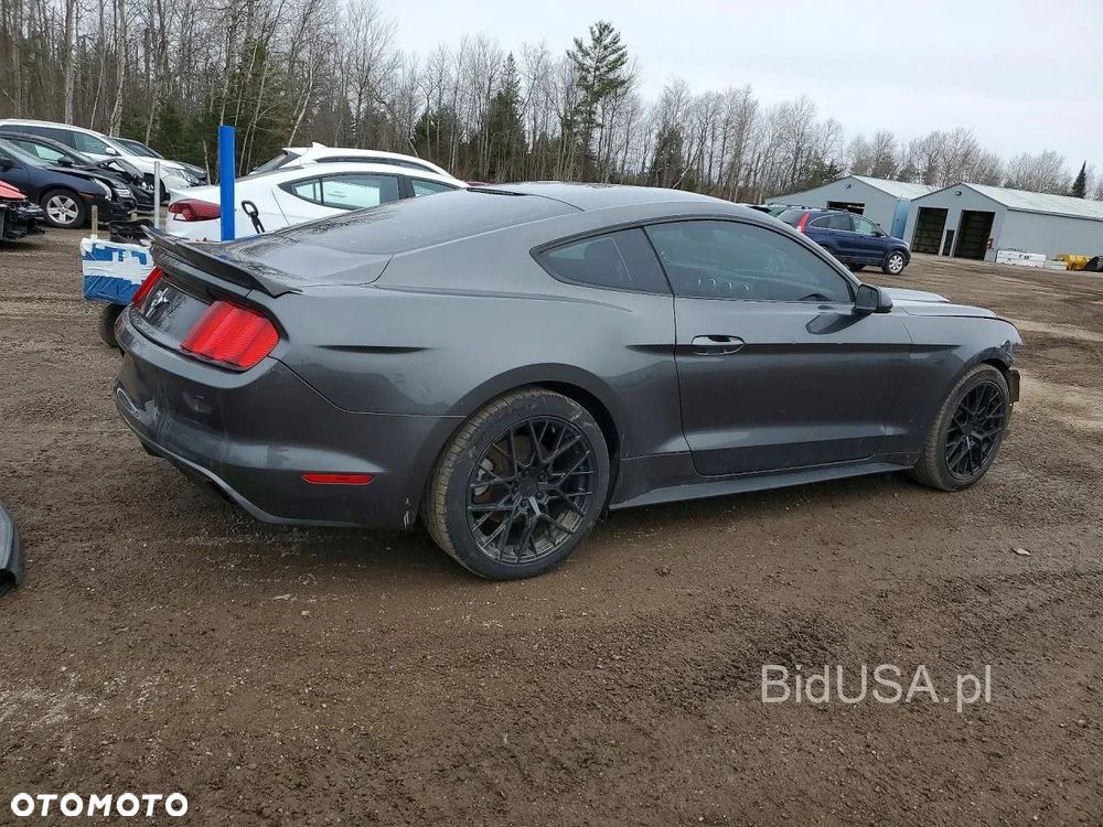 Ford Mustang 3.7 V6 - 13