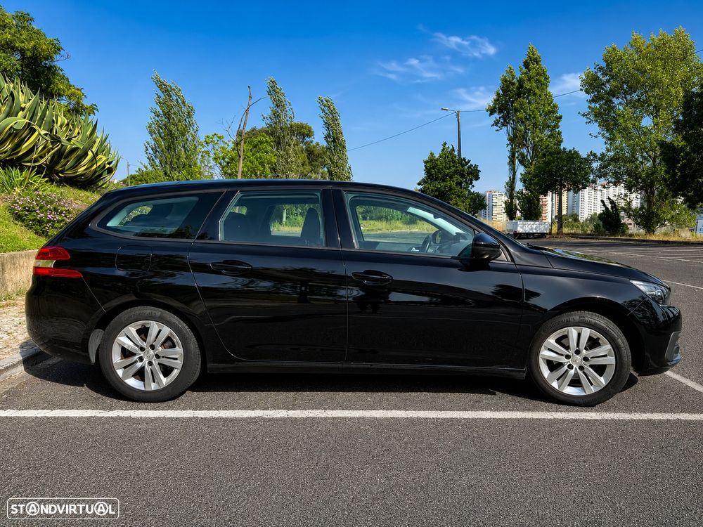 Peugeot 308 SW PureTech 130 GPF EAT8 Stop & Start Allure Pack - 2