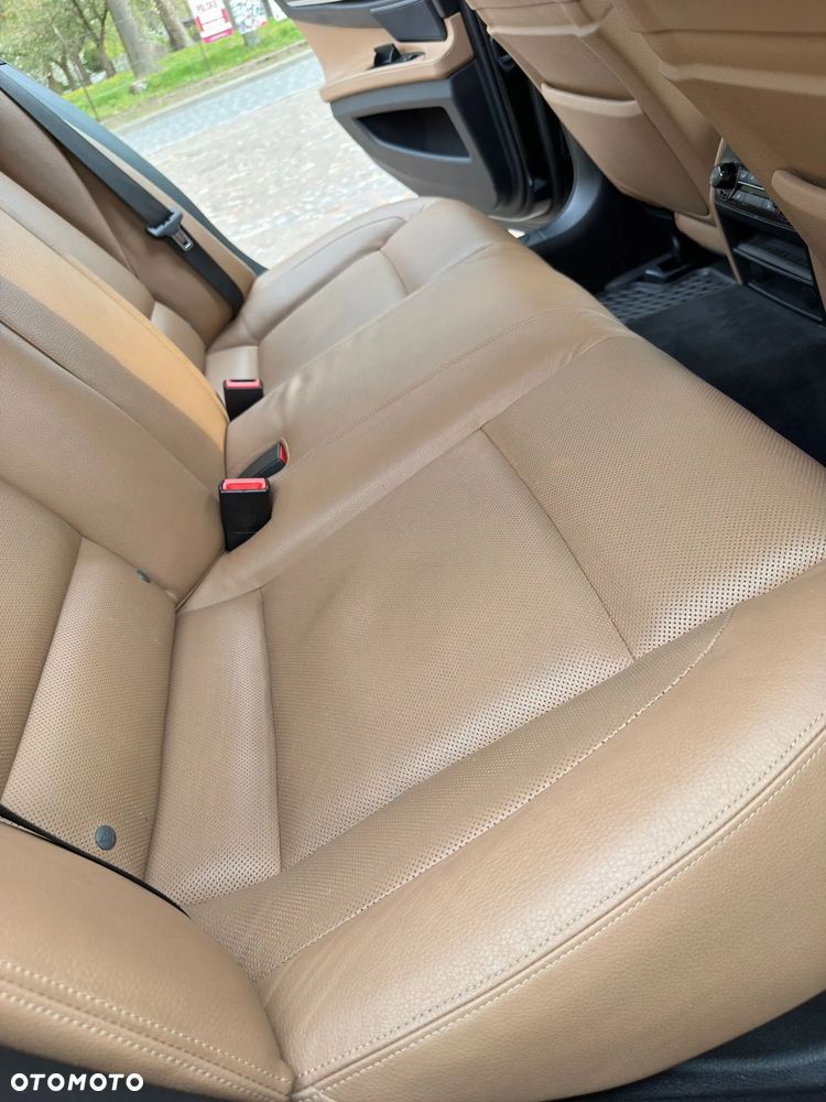 BMW Seria 7 740d xDrive - 10