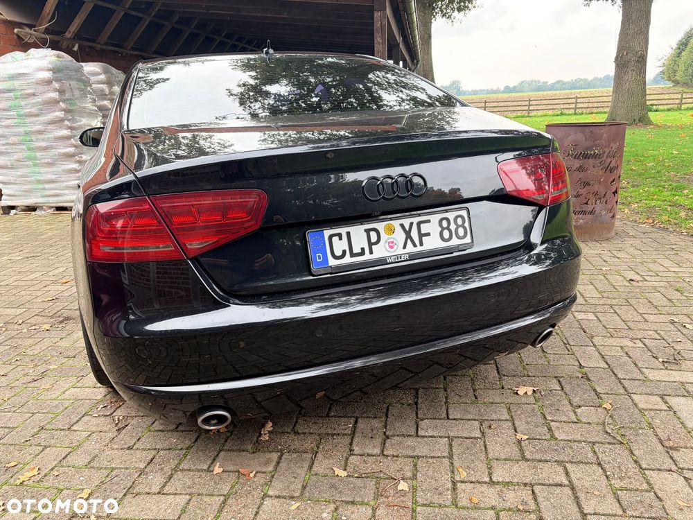 Audi A8 - 4