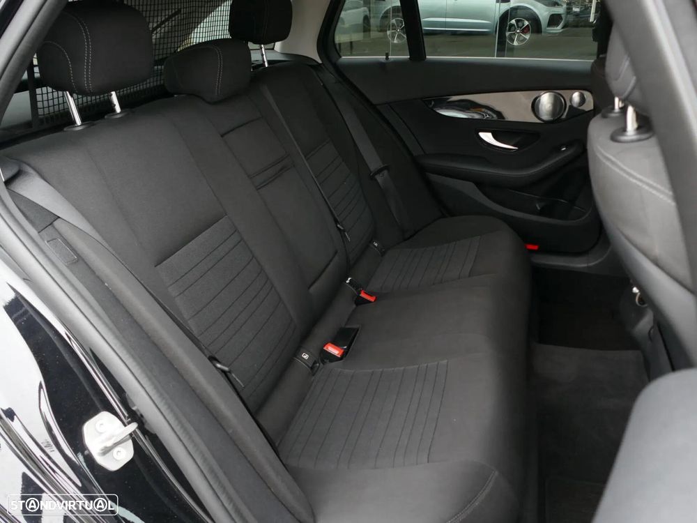 Mercedes-Benz C 300 de Avantgarde - 31