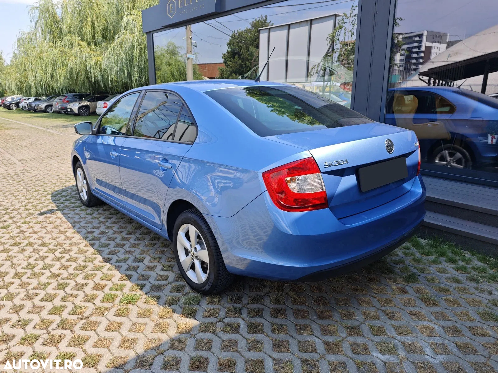 Skoda RAPID 1.2 TSI Ambition - 4