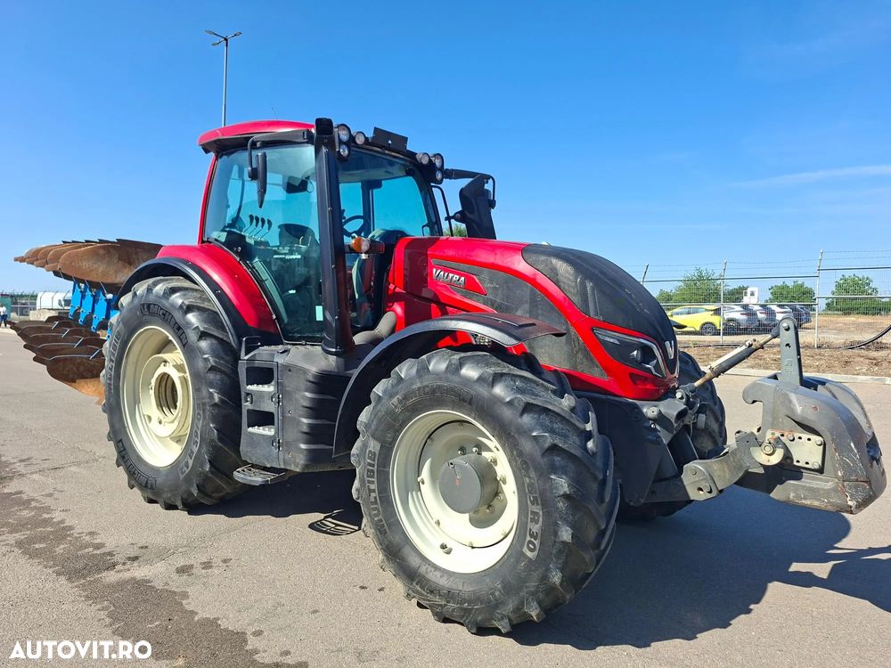Valtra T 234 A  4x4 TRACTOR AGRICOL - 1