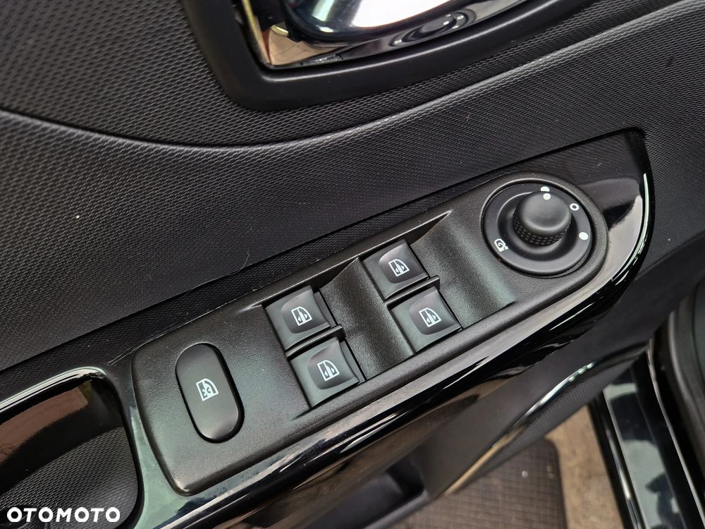 Renault Captur - 32