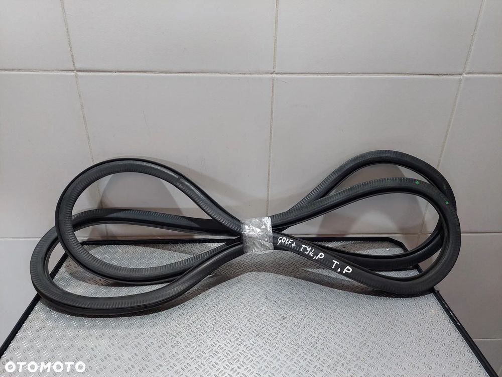 USZCZELKA DRZWI PRAWY TYŁ VW GOLF PLUS R2005 NR 5M0867913 - 3