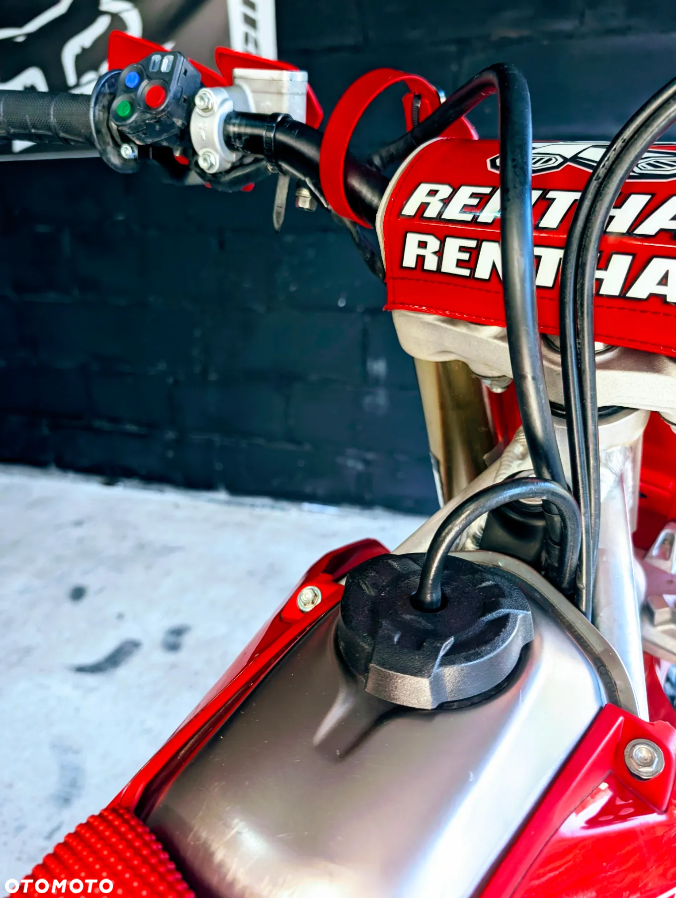 Honda CRF - 12