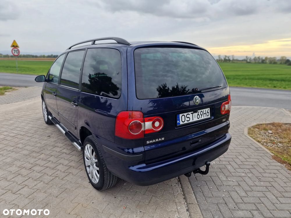 Volkswagen Sharan 1.9 TDI Comfortline - 12