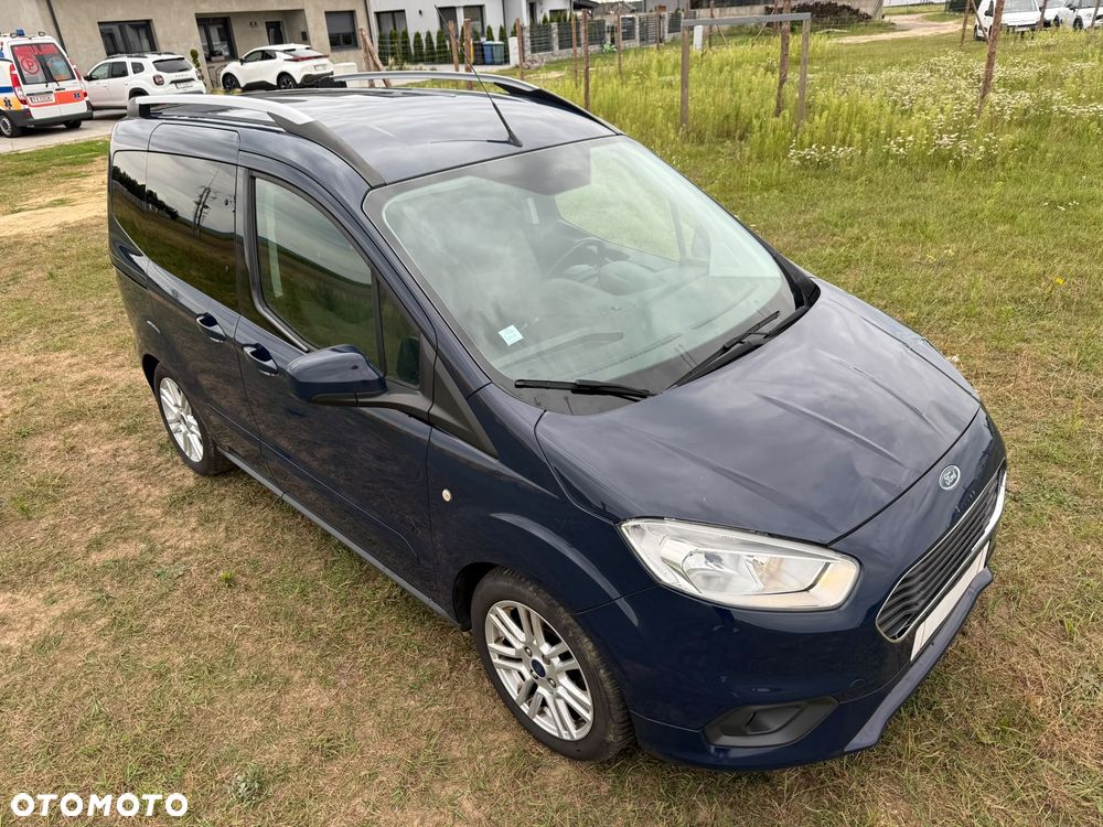 Ford Tourneo Courier 1.0 EcoBoost S&S Ambiente - 30