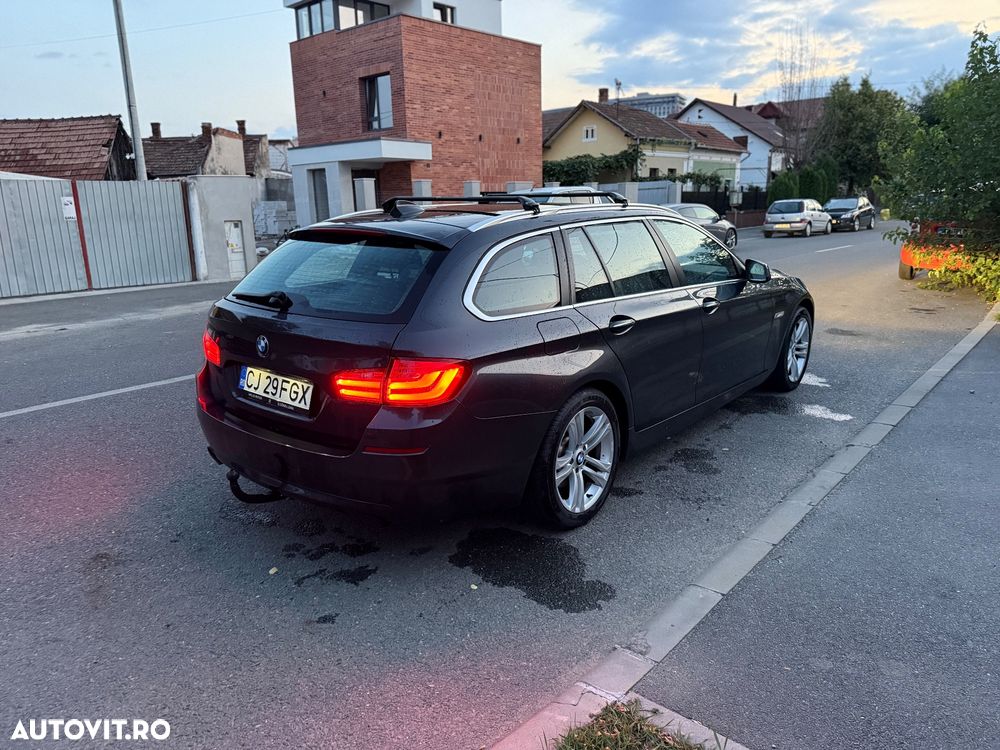BMW Seria 5 520d Touring Aut. Luxury Line - 3