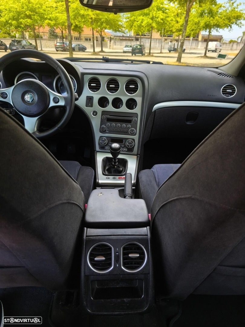 Alfa Romeo 159 1.9 JTDm 16V Sportiva - 27