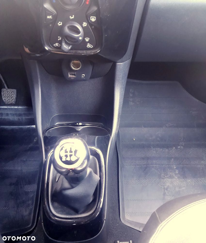 Peugeot 108 VTI 68 STOP&START Allure - 20