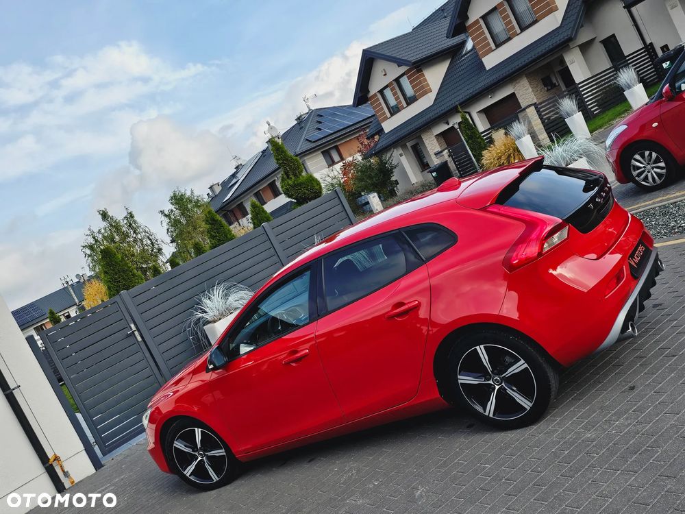 Volvo V40 D2 Drive-E R-Design Momentum - 37
