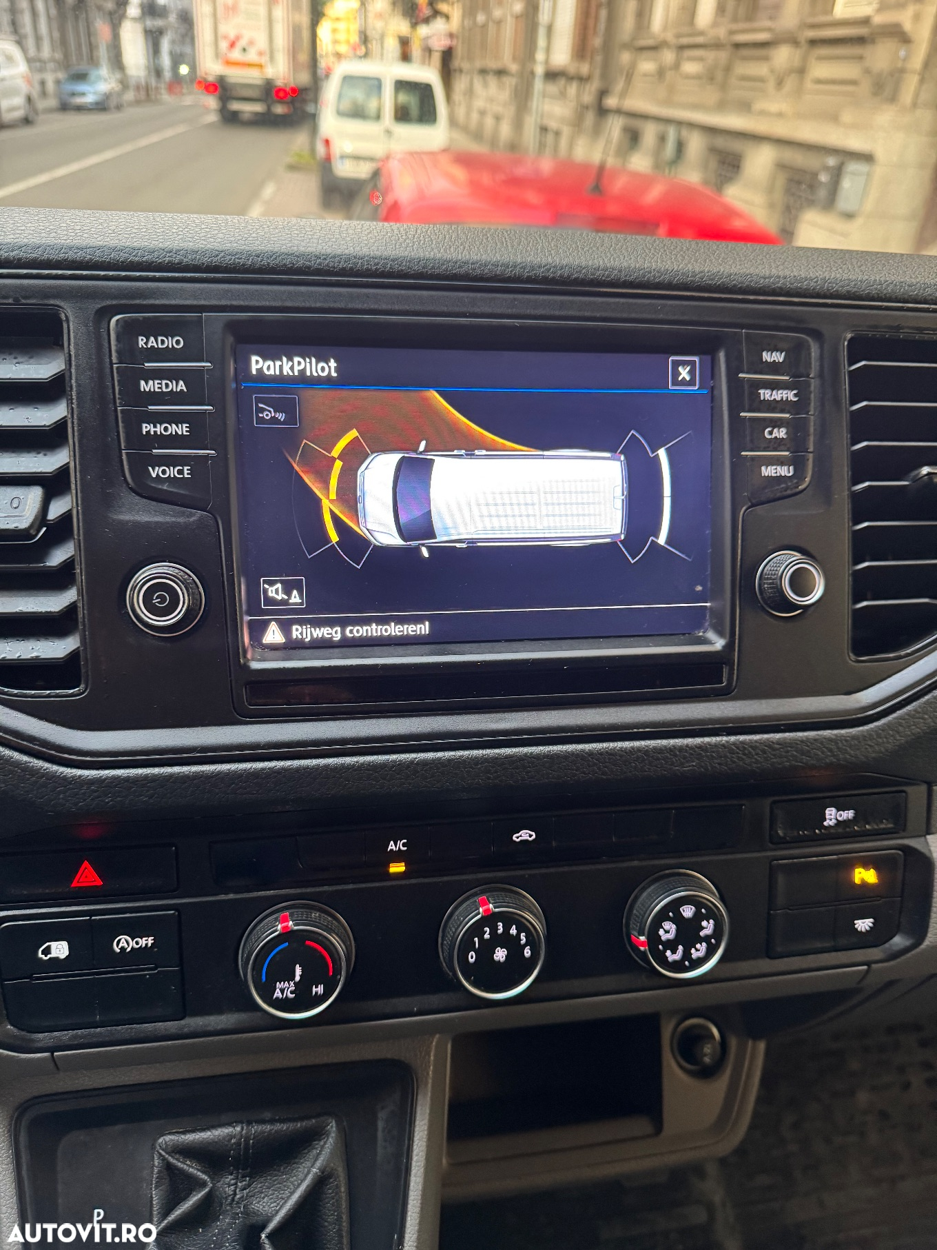 Volkswagen Crafter - 27