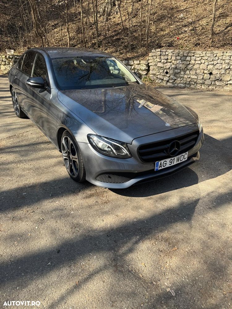Mercedes-Benz E 220 d 4MATIC Aut. - 4
