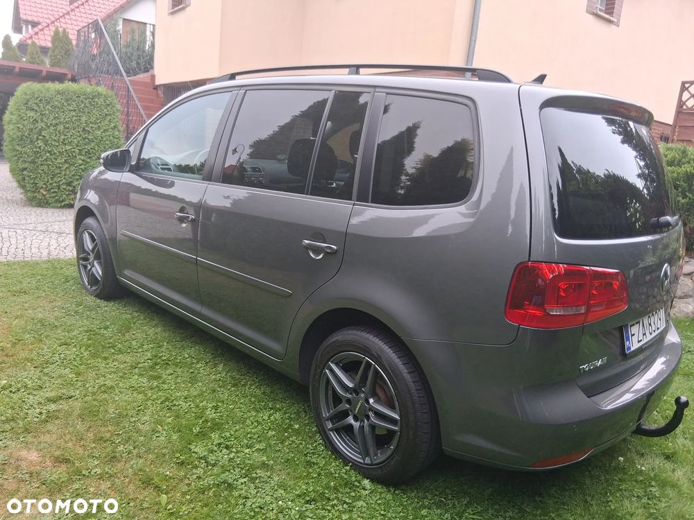 Volkswagen Touran 1.6 TDI DPF BlueMot Comfortline - 13