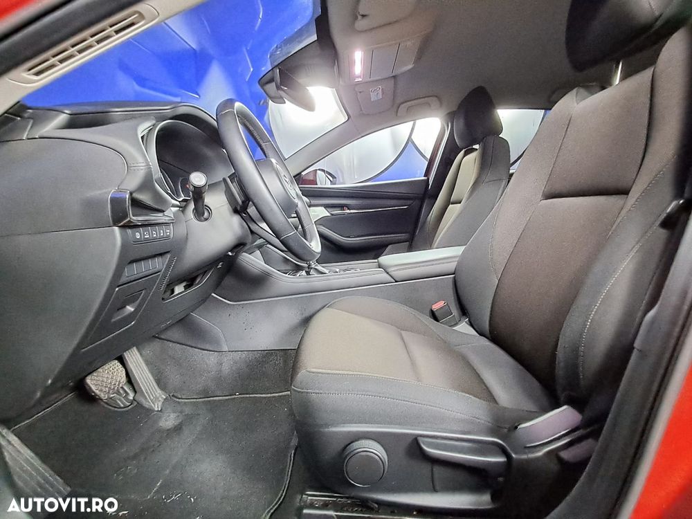 Mazda 3 - 10
