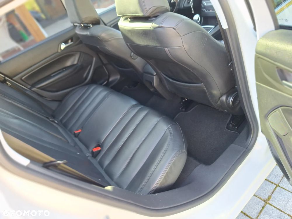 Peugeot 308 1.6 BlueHDi Business Line S&S - 16