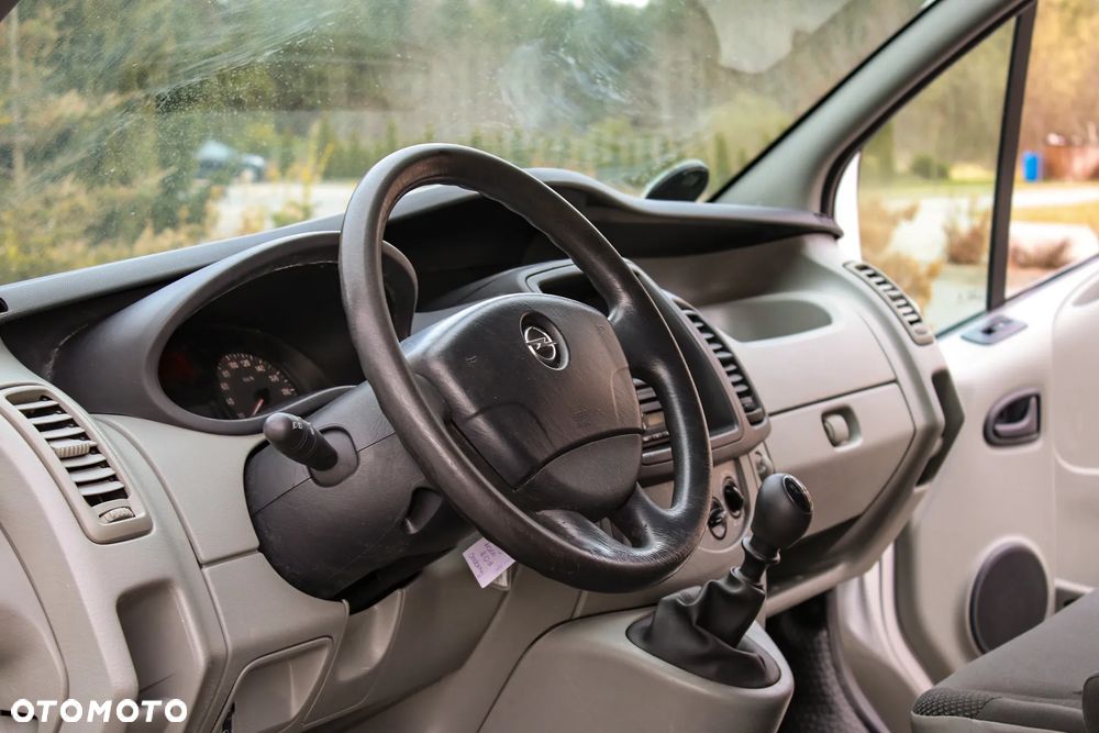 Opel Vivaro - 22