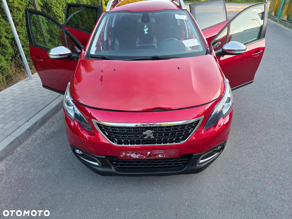Peugeot 2008 BlueHDi 100 STOP & START Style - 17