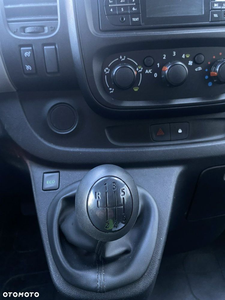 Renault Trafic - 12