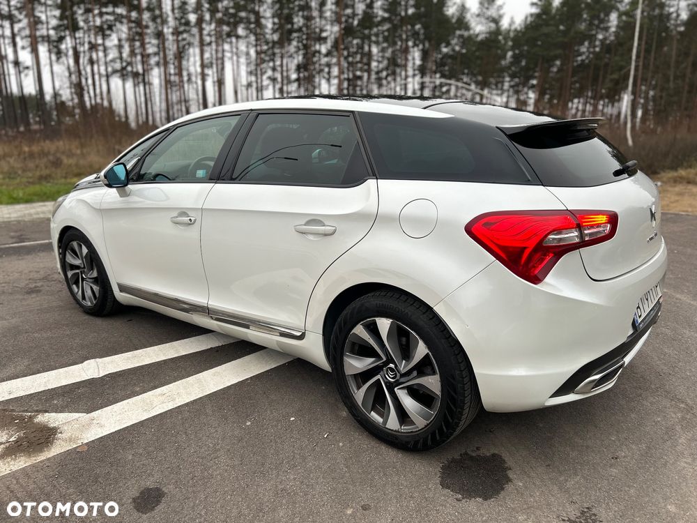 Citroën DS5 2.0 HDi SportChic - 4