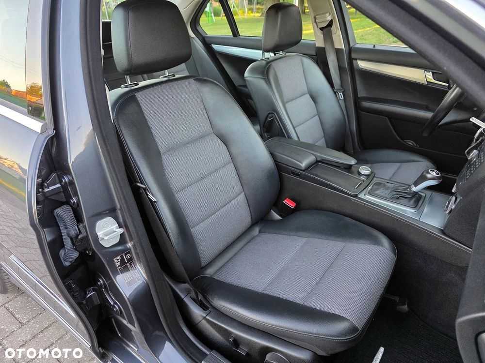 Mercedes-Benz Klasa C 200 CDI DPF Automatik Avantgarde - 22