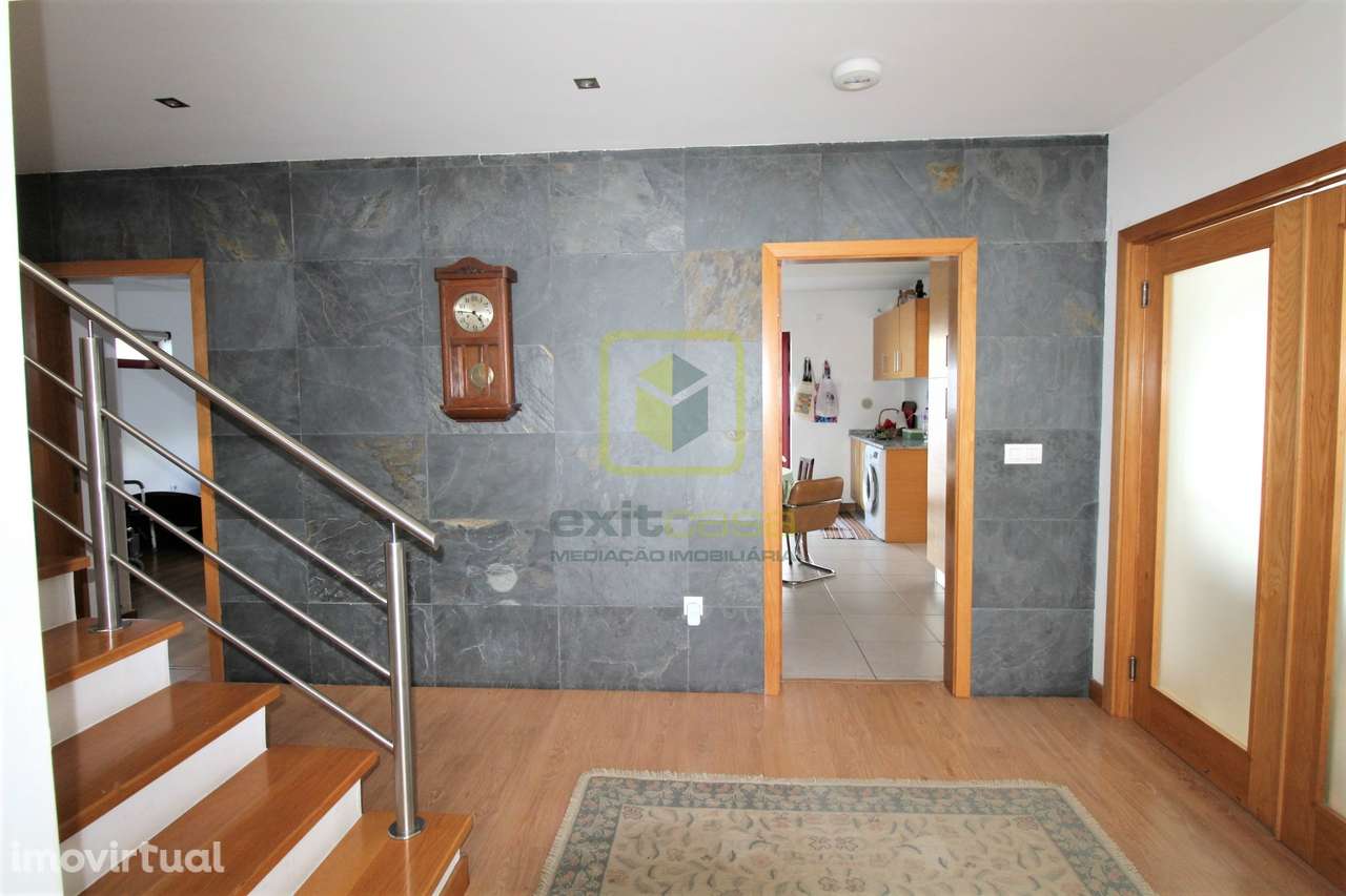 Moradia T4 - Grande imagem: 2/23