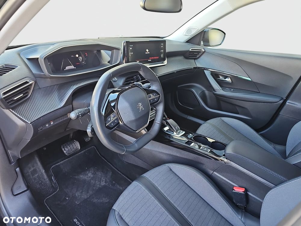 Peugeot 2008 1.2 PureTech Allure Pack S&S EAT8 - 10