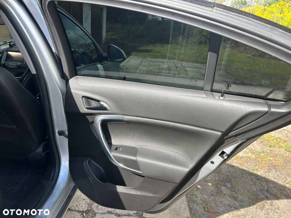 Opel Insignia 2.0 T Cosmo - 14