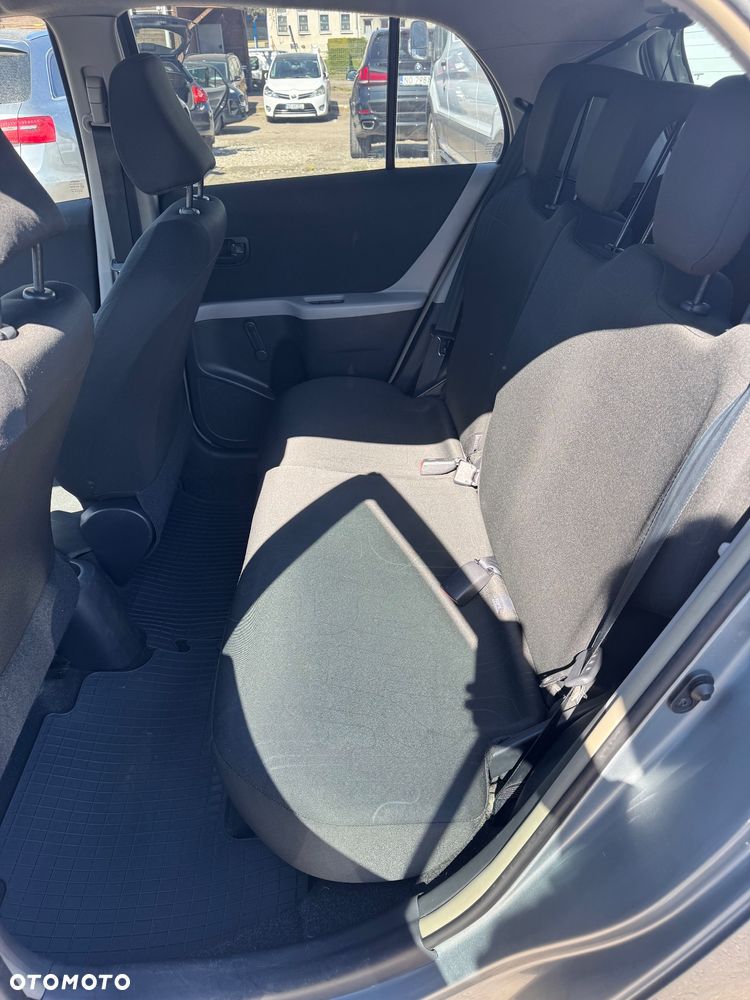 Toyota Yaris 1.0 Luna A/C - 16