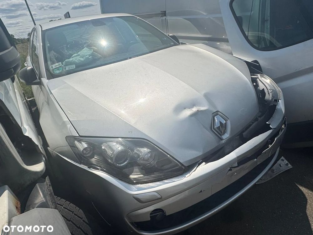 Renault Laguna 2010 poj. 2.0 DCi 140 KM Samochód cały na części - 4