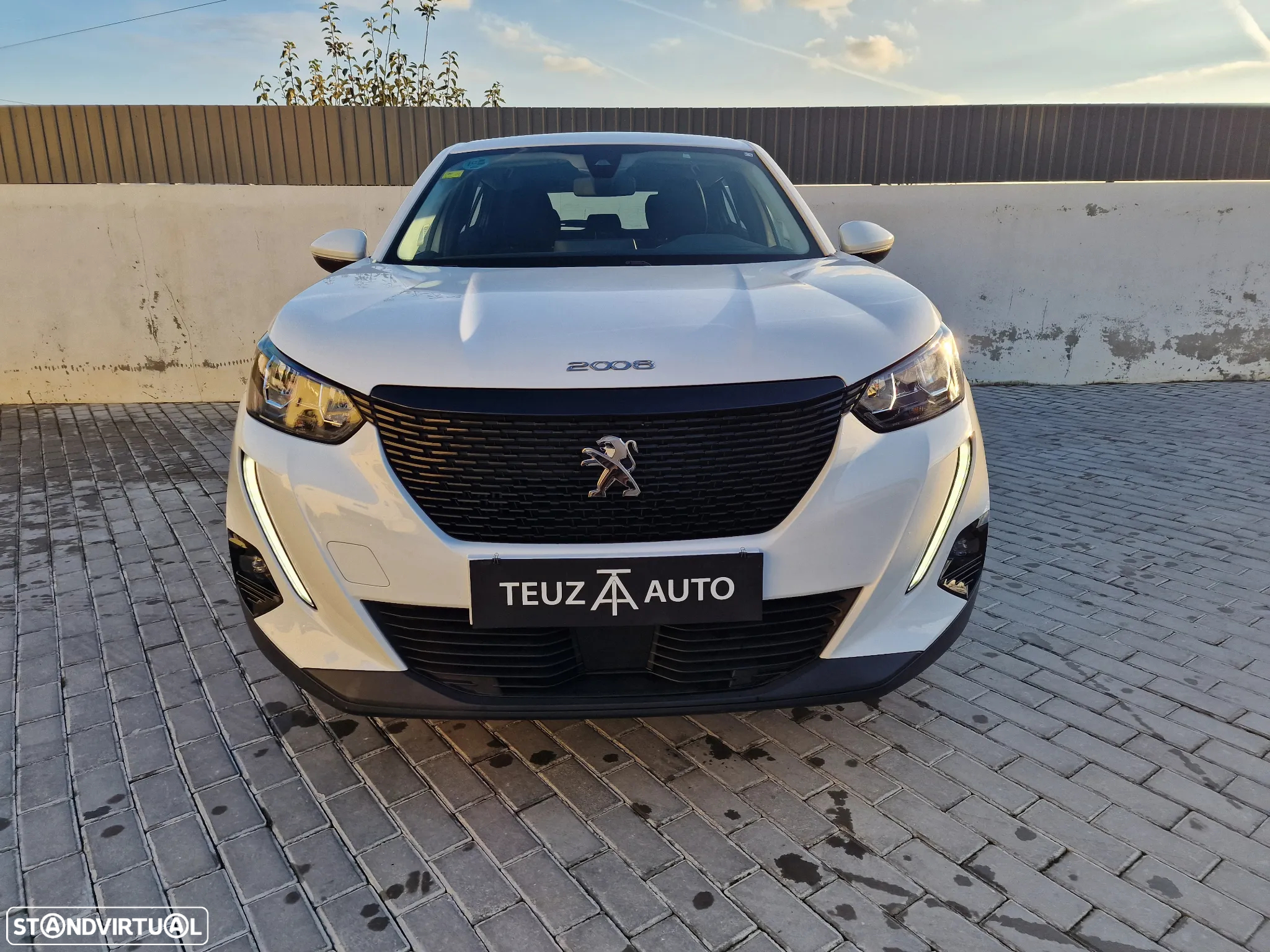 Peugeot 2008 PureTech 100 Active - 3