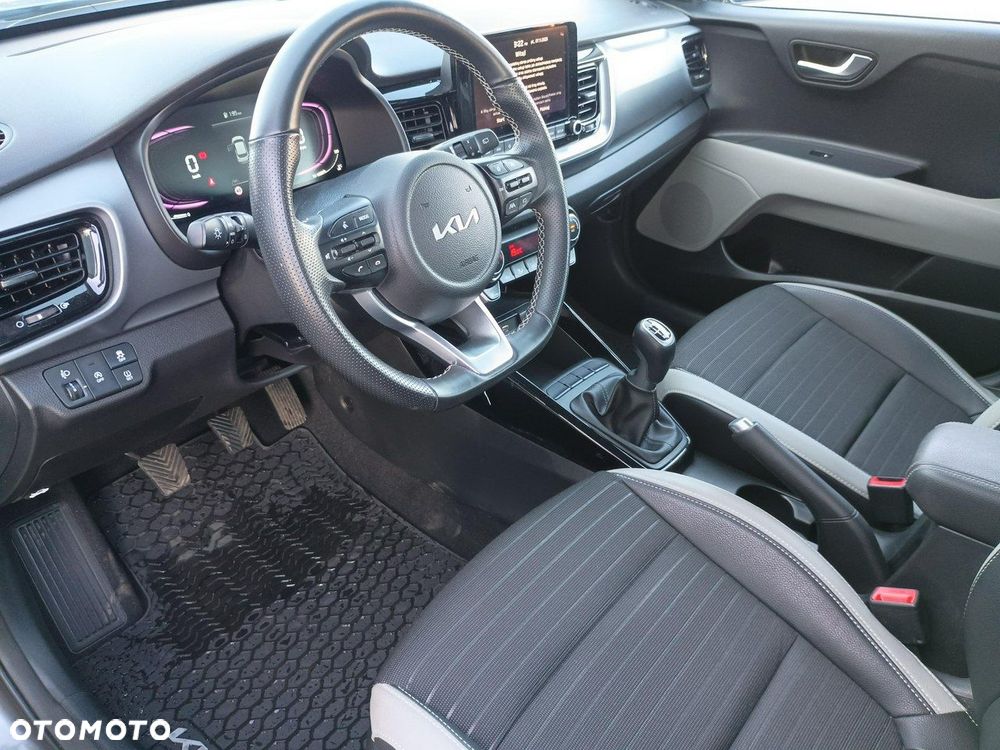 Kia Stonic 1.0 T-GDI L - 10