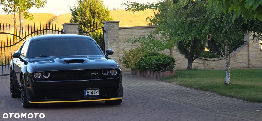 Dodge Challenger - 22