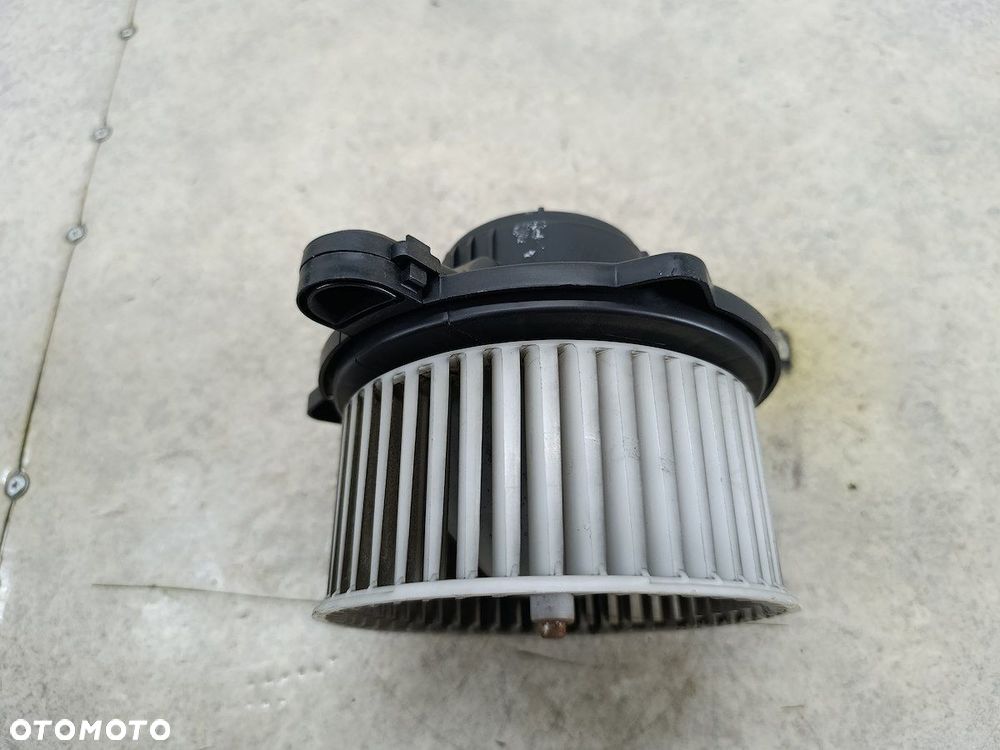 WENTYLATOR NAWIEWU, DMUCHAWA HYUNDAI H-1 II 97945-4H000 2.5 CRDI - 3