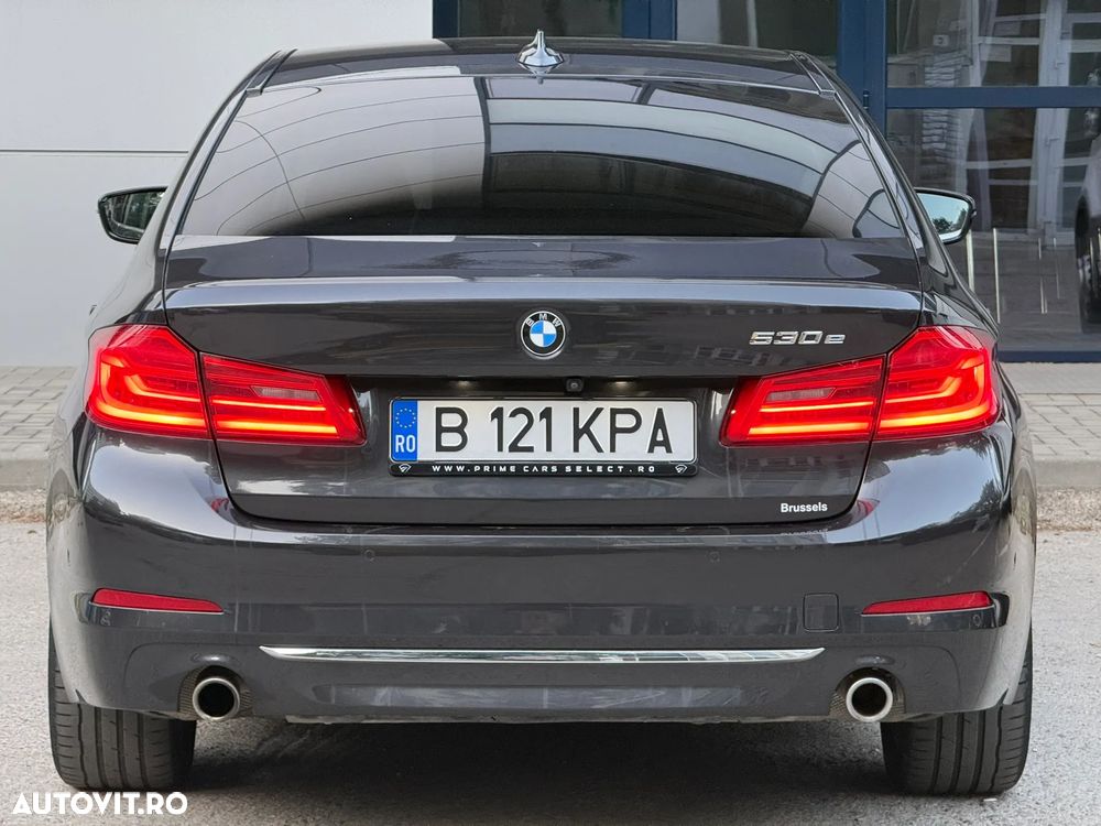 BMW Seria 5 530e xDrive Aut. Luxury Line - 6