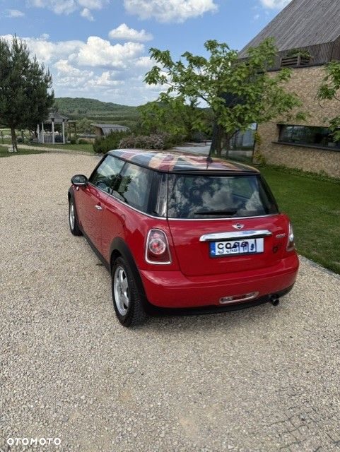 MINI Cooper Standard - 5