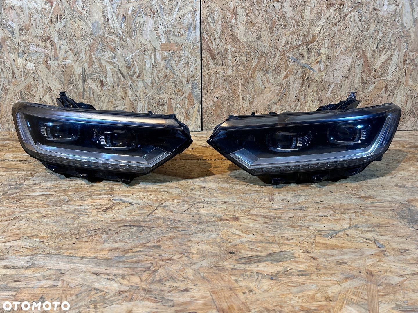 VW PASSAT B8 3G1 Lampa lewa przód Full Led Dynamic z chromem 3G1941081C - 1