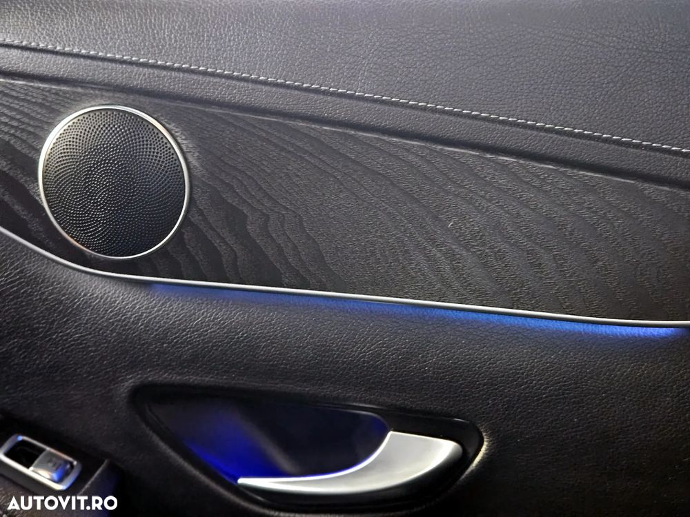 Mercedes-Benz GLC Coupe 300 de 4Matic 9G-TRONIC - 9