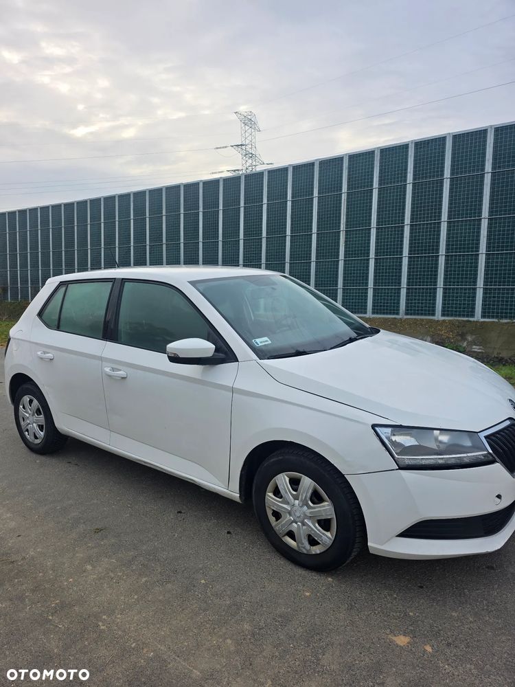 Skoda Fabia - 10