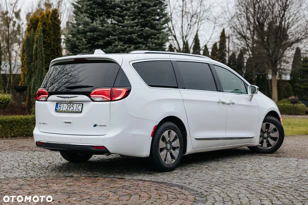 Chrysler Pacifica - 9