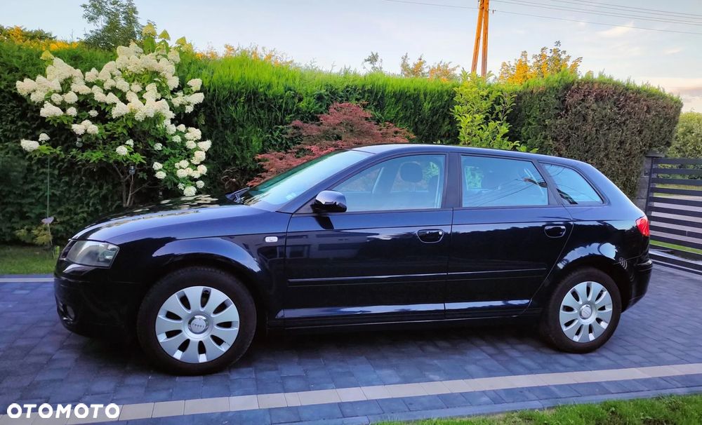 Audi A3 Sportback 1.6 FSI Ambiente - 7