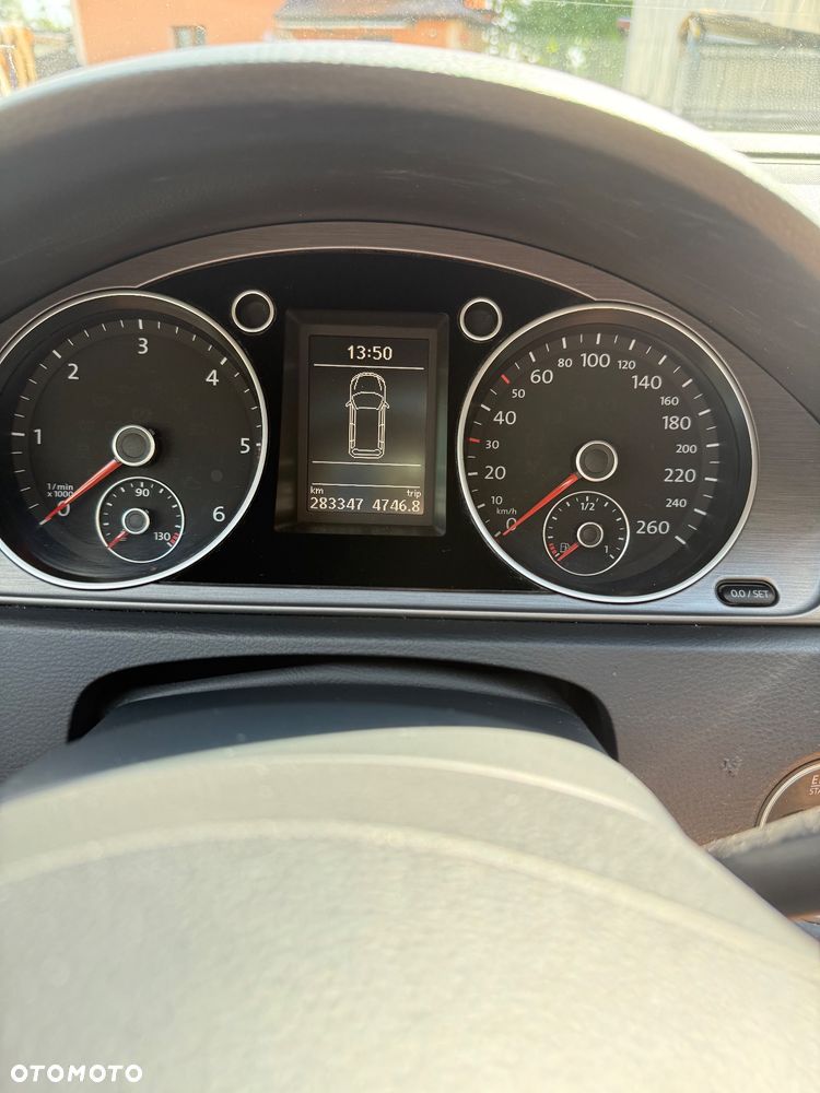 Volkswagen Passat 2.0 TDI BlueMotion Technology Comfortline - 5